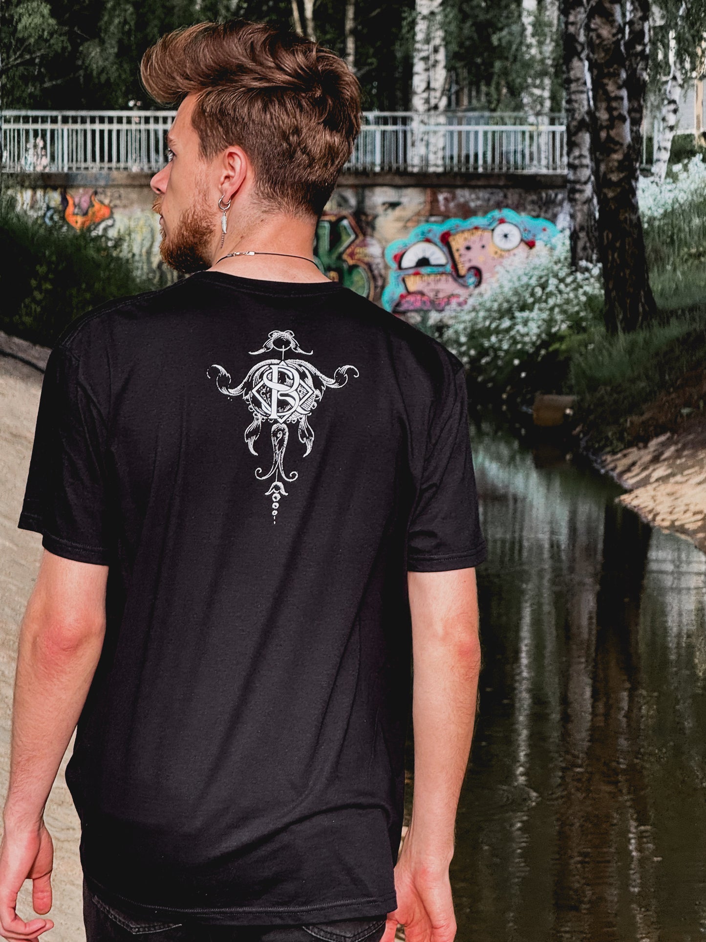 Royal Sorrow 'Ornament' T-Shirt